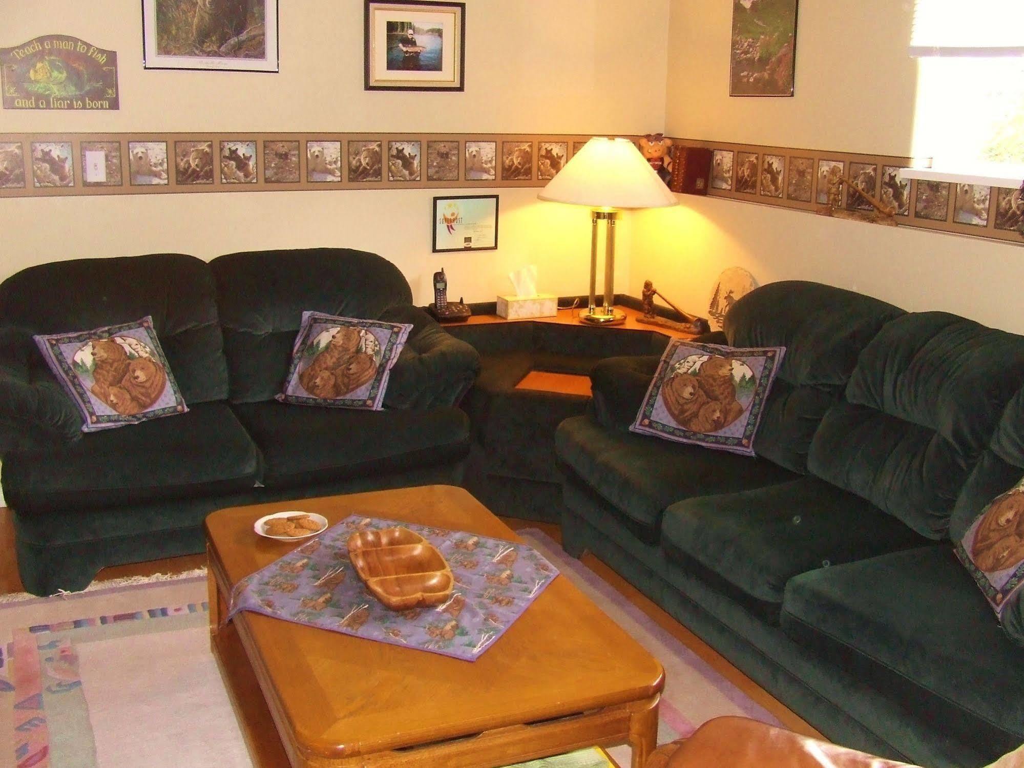 Silvern Lake Trail Bed And Breakfast Smithers Dış mekan fotoğraf