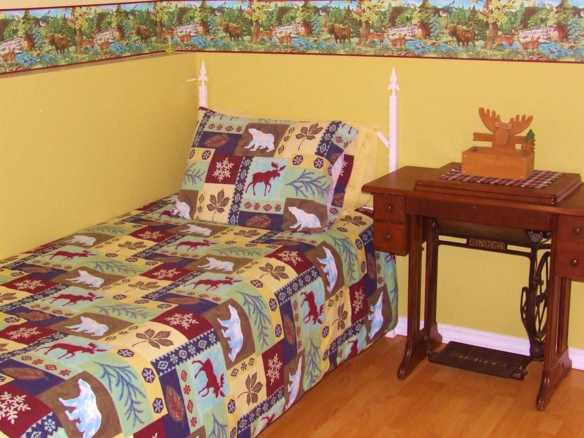 Silvern Lake Trail Bed And Breakfast Smithers Dış mekan fotoğraf